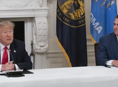 Губернатор Оклахомы: Трампу дают плохие советы по иммиграции