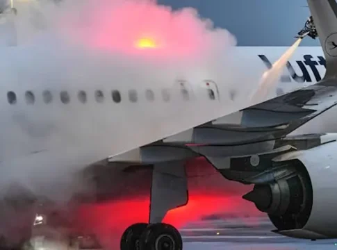 Европу сковал арктический холод: сбои в полетах и отключения электричества в Берлине