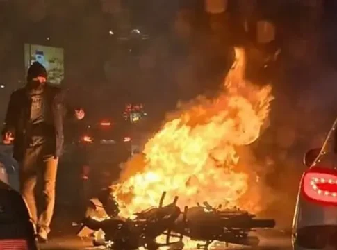 Иран на грани: протесты усиливаются, Израиль начеку