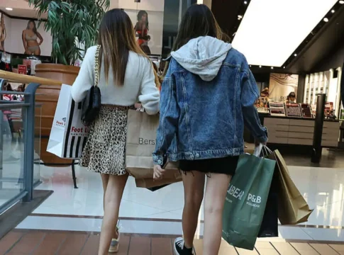 Шопинг на севере: где искать модные бренды и выгодные покупки