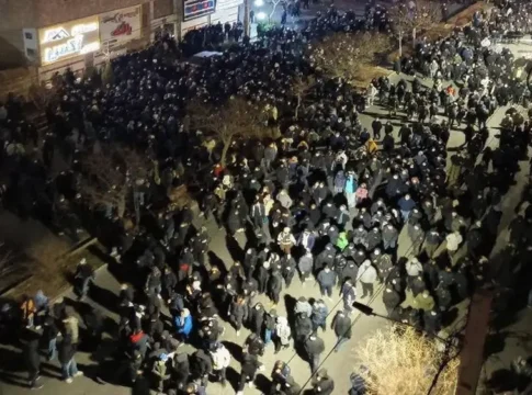 Иран: народ требует перемен, а не подачек