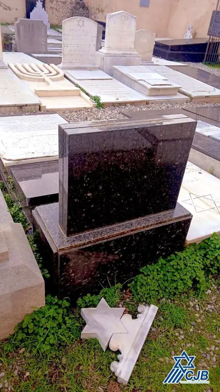 Вандалы повредили еврсейское кладбище в Барселоне