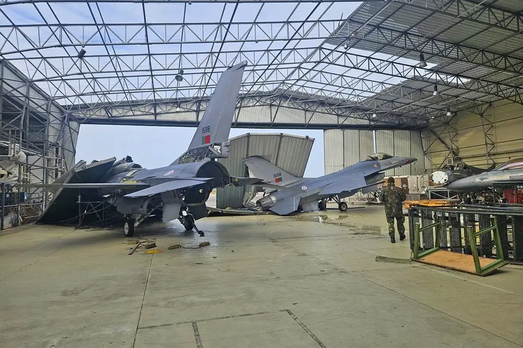 F-1 повреждены стихией в Португалии