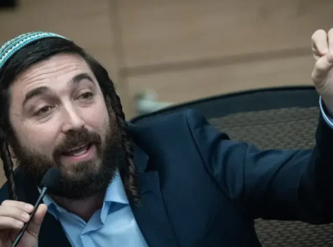 Спор в комиссии Кнессета: 