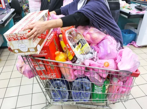 Израильтяне не паникуют: потребительский спрос остается стабильным на фоне напряженности