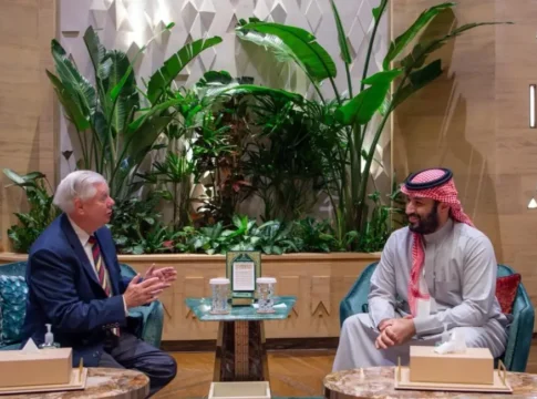 Сенатор США: Устранение режима аятолл ускорит нормализацию с Саудовской Аравией