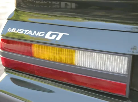 Ford Mustang GT: цена в долларах с поправкой на инфляцию