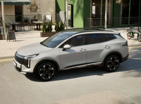 Kia расширяет гибридную линейку: новые версии Sportage и Niro