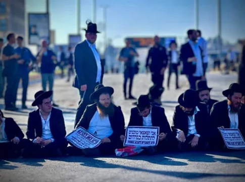 Волна арестов: четыре иешивы-студента задержаны за «изучение Торы»