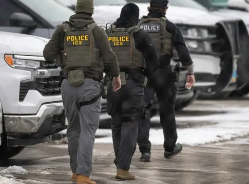 США сворачивают операцию по иммиграции в Миннеаполисе после убийств
