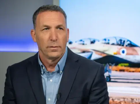 Разрыв между правыми и левыми: кто есть кто на самом деле?