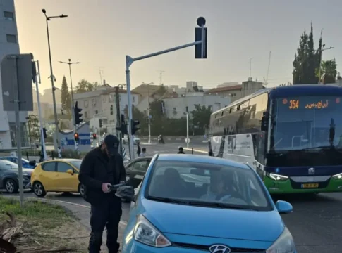 Шумным водителям в Гиват-Шмуэль не поздоровится