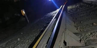 Поезд с опасным грузом сошёл в Ируне