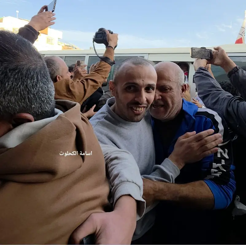 Израль выпустила 8 заключённых в сектор Газа