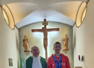 Польский олимпийский чемпион поблагодарил Бога в храме