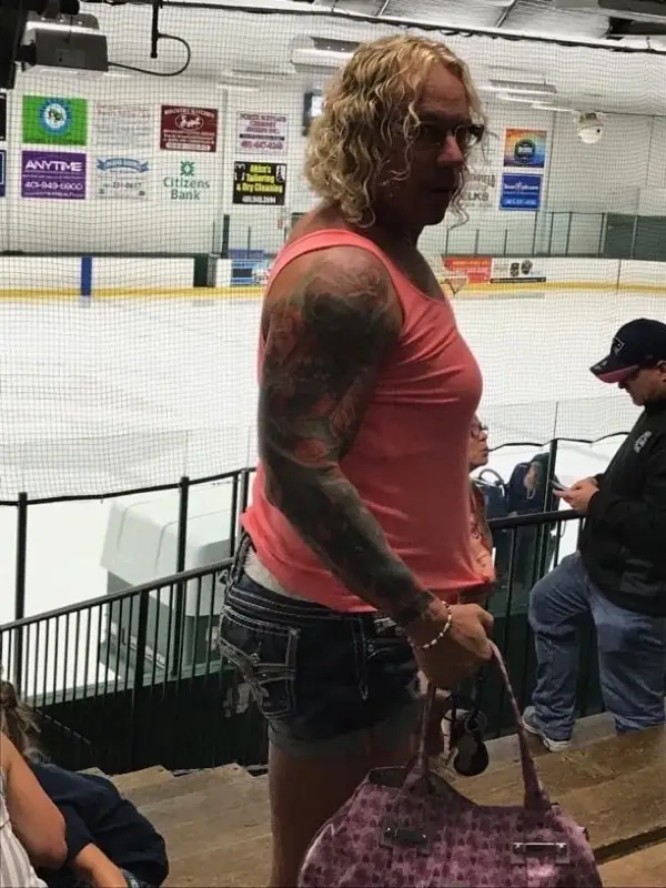 Трансгендер Роберт Дорган убил жену и ребенка на хоккейном матче в Род-Айленде