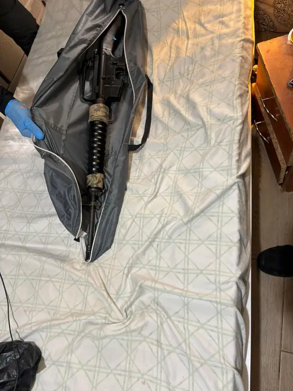 В Тайбе полиция изъяла оружие и арестовала пятерых