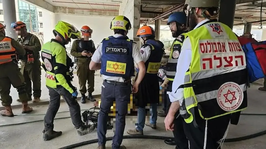 Трое погибших от ракеты: глава строителей требует усилить безопасность