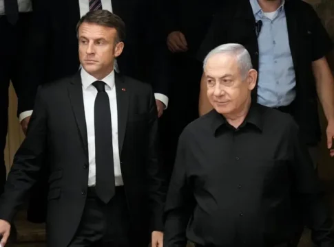 Макрон давит на Нетаниягу: прекратить операцию в Ливане