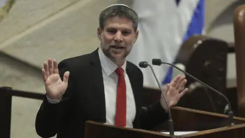 Бюджет утвержден: дефицит вырастет до 5.1%, 