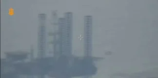 ВМСУ уничтожили вертолет РФ на платформе в Черном море (видео)