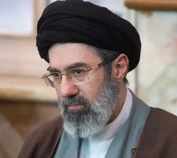 Моджтаба Хаменеи доверил безопасность Лариджани