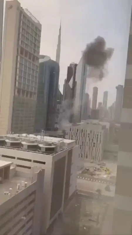 Дроны Ирана ударили по финансовому центру Дубая