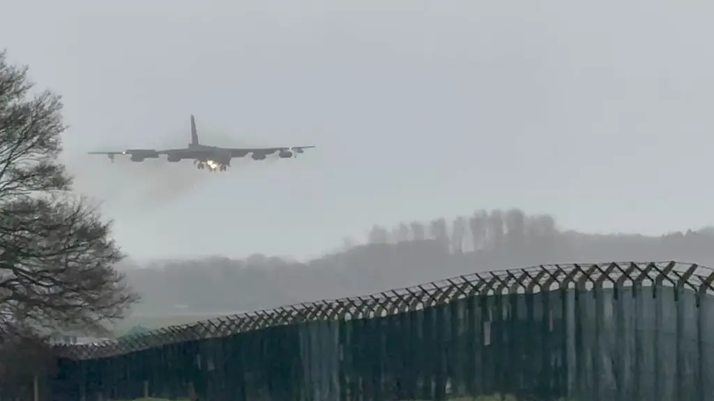 США перебрасывают в Европу ещё три B-52