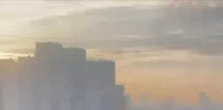 Сотни тысяч мусульман завершили Рамадан молитвами в Москве и Петербурге (видео)