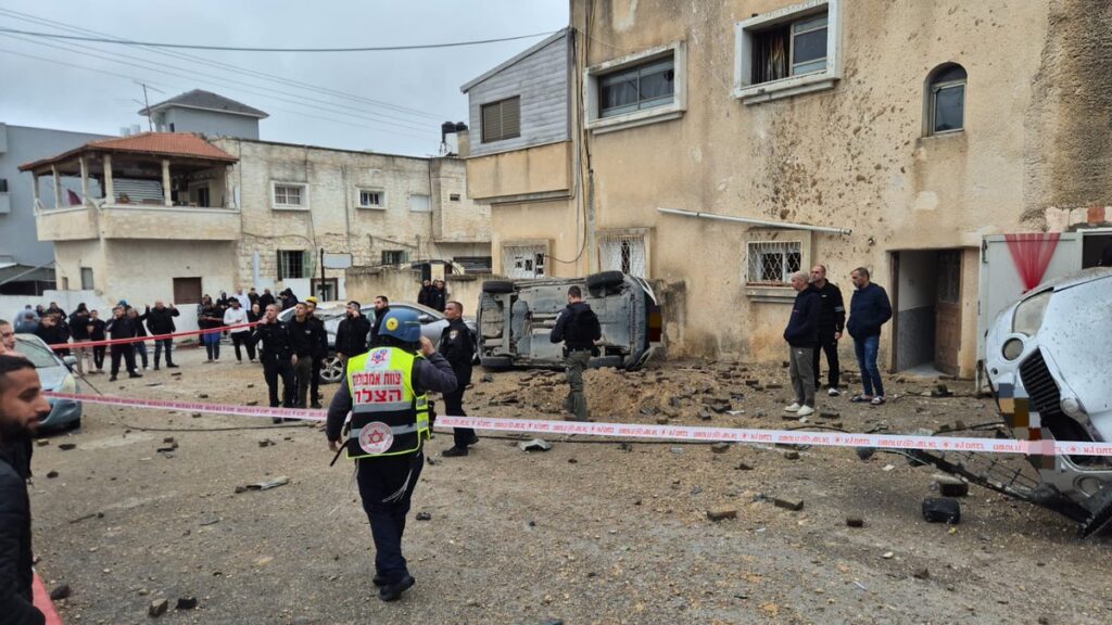 5 человек получили легкие ранения в Кфар Касим после взрыва касетного суб-боеприпаса