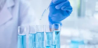 Дети в бомбоубежище: вакцинация в Асуте на фоне войны