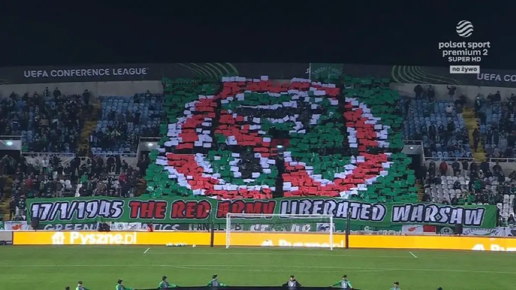 УЕФА оштрафовал Лилль за тифо с Жанной д’Арк, но проигнорировал «Свободную Палестину»