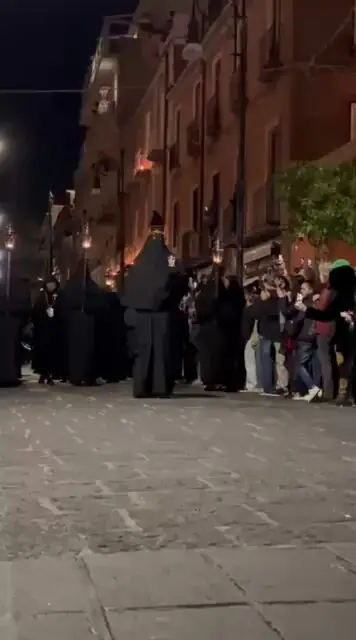 Черное шествие Мертвого Христа в Сорренто