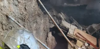 Хайфа. Риск обрушения здания после попадания ракеты