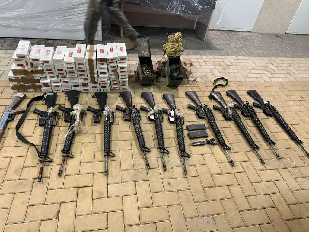 Операция в Негеве: изъяли оружие и дроны