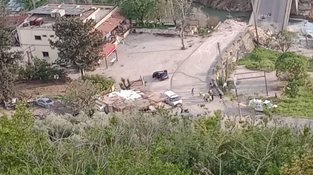 Ливанские СМИ: трое ранены при ударе израильского БПЛА по авто в деревне