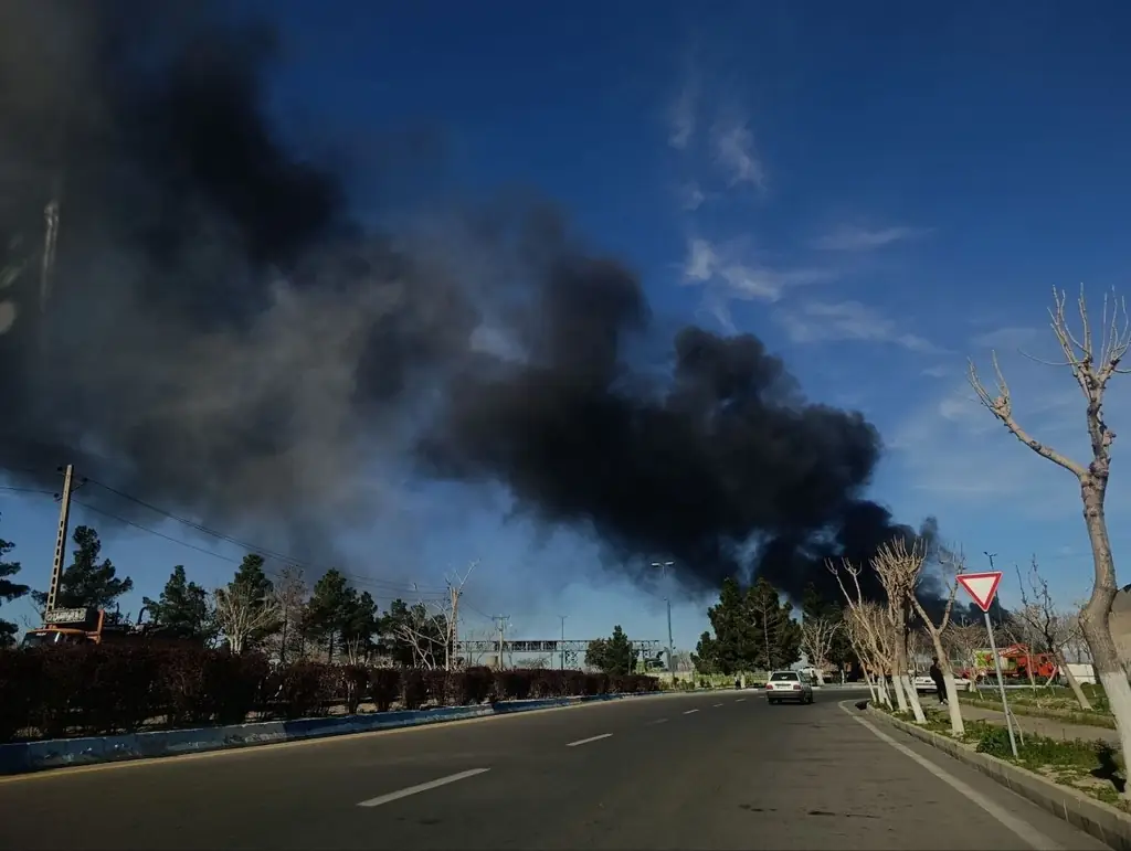 Сообщения об ударе по военному или промышленному объекту в Тебризе, Иран