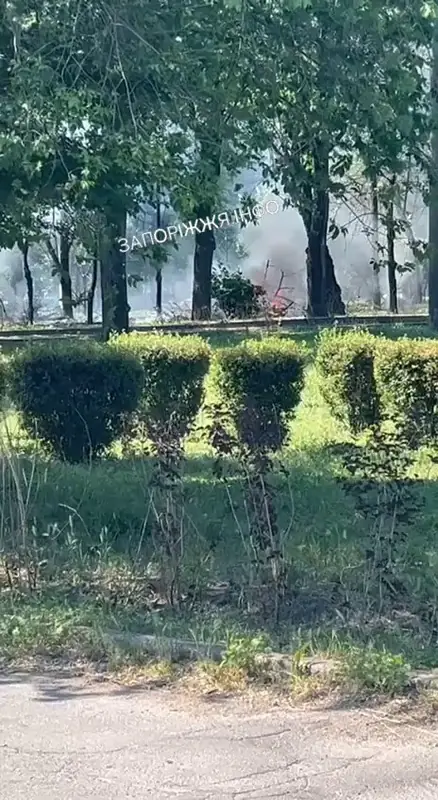 Запорожье подверглось массированной российской атаке (видео)