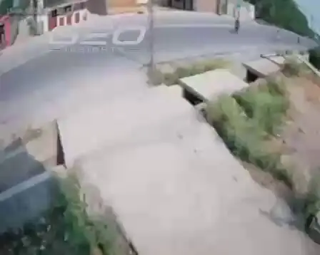В Пакистане разбился учебный самолет армии (видео)