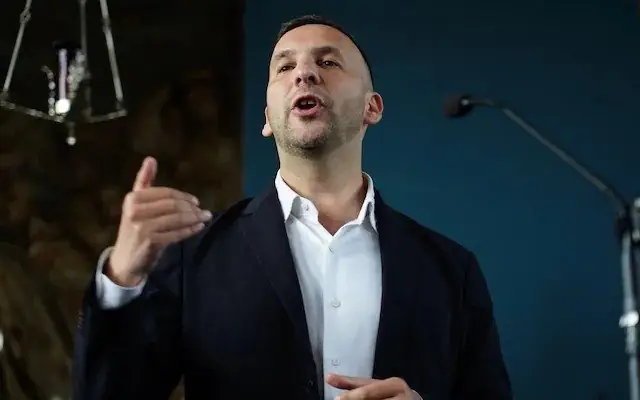 Лидер партии «Зеленых» в Великобритании требует создать базу данных британцев, служивших в ЦАХАЛе