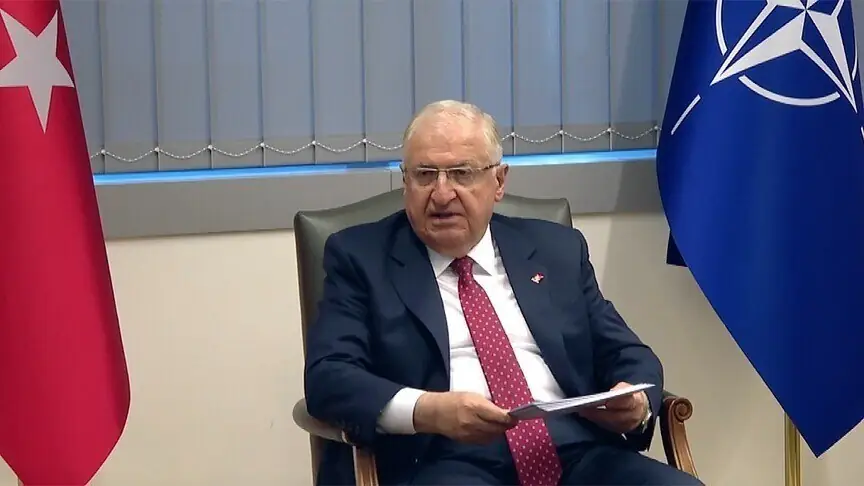 Глава Минобороны Турции призвал ускорить урегулирование конфликта в Украине